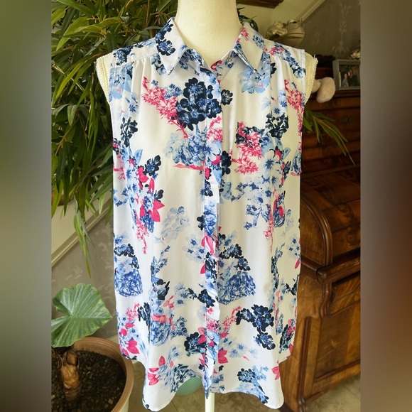 Elle ladies sleeveless NWOT floral blouse size large wrinkle free - Picture 11 of 13